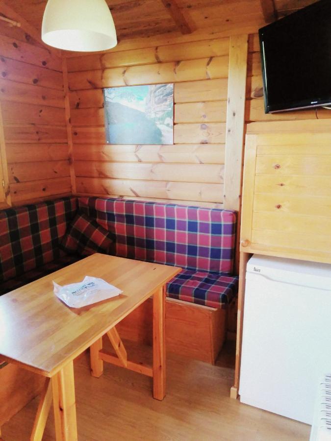 Camping Bungalow Serra De Prades Resort Vilanova de Prades Esterno foto