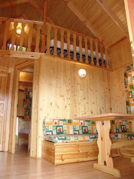 Camping Bungalow Serra De Prades Resort Vilanova de Prades Esterno foto