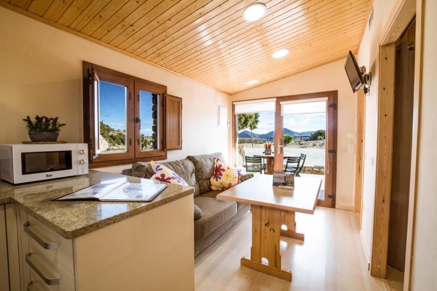 Camping Bungalow Serra De Prades Resort Vilanova de Prades Esterno foto