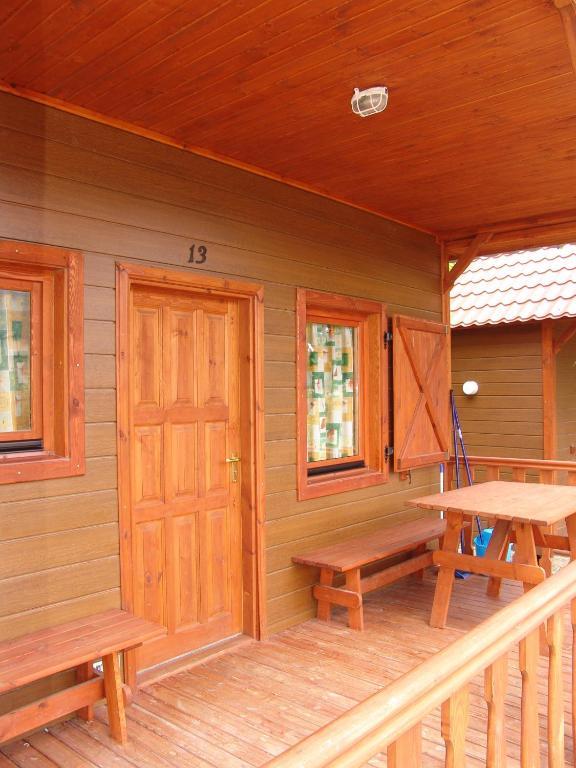 Camping Bungalow Serra De Prades Resort Vilanova de Prades Esterno foto